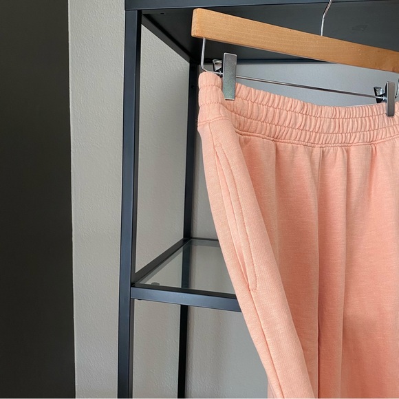 NWT American Eagle Boyfriend Jogger Sweatpants - Picture 2 of 5